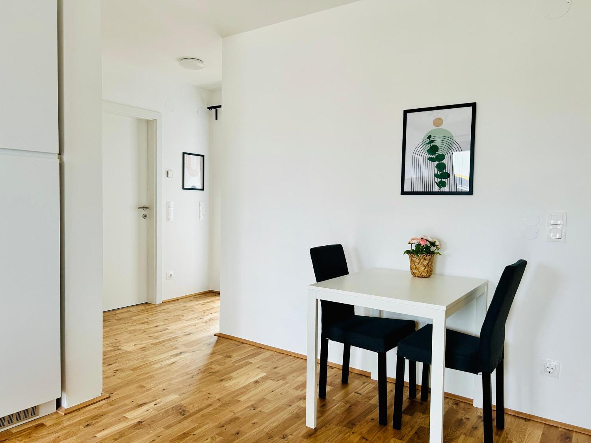 Modern Apartment With Balcony & Free Parking - Nearby Metro ウィーン エクステリア 写真