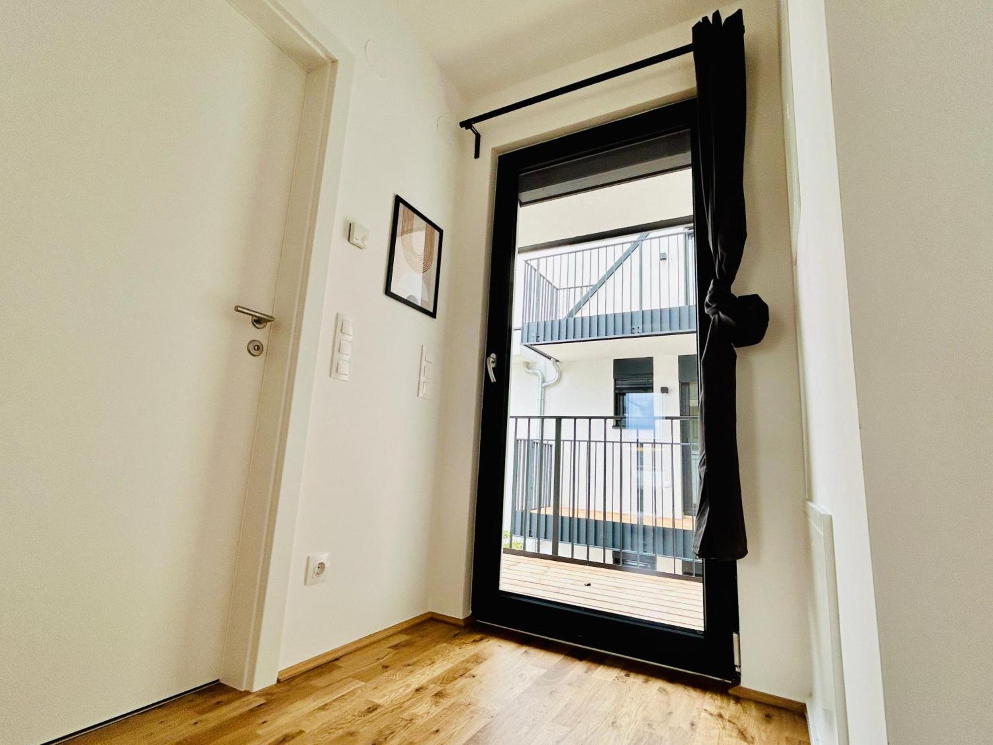 Modern Apartment With Balcony & Free Parking - Nearby Metro ウィーン エクステリア 写真